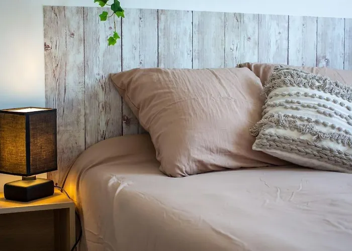 Fully Equipped Apartment With Parking 6 Beds