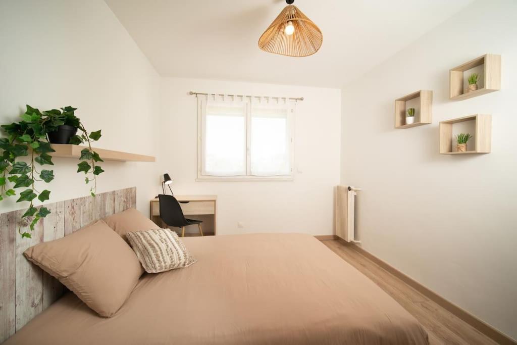 Fully Equipped With Parking 6 Beds Apartment *