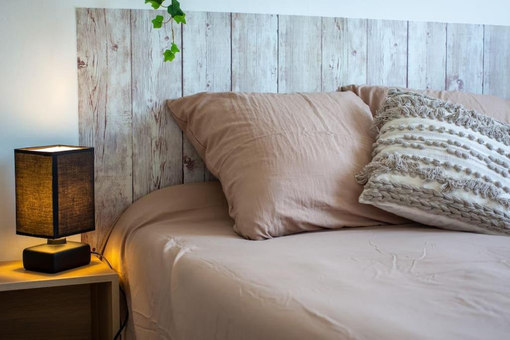 Apartment Fully Equipped With Parking 6 Beds *