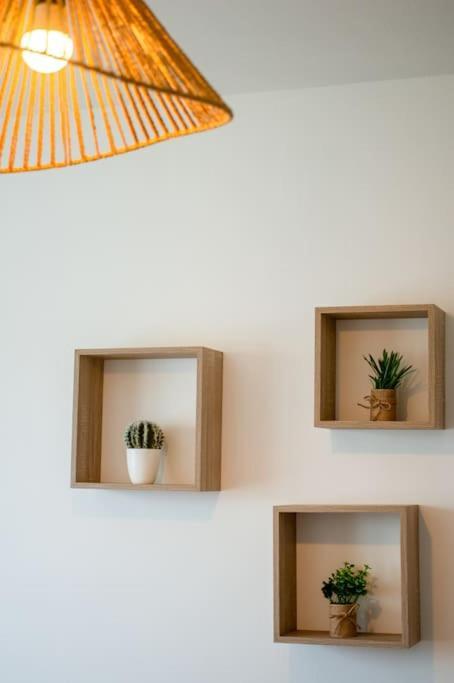 Fully Equipped With Parking 6 Beds Apartment Marseilles